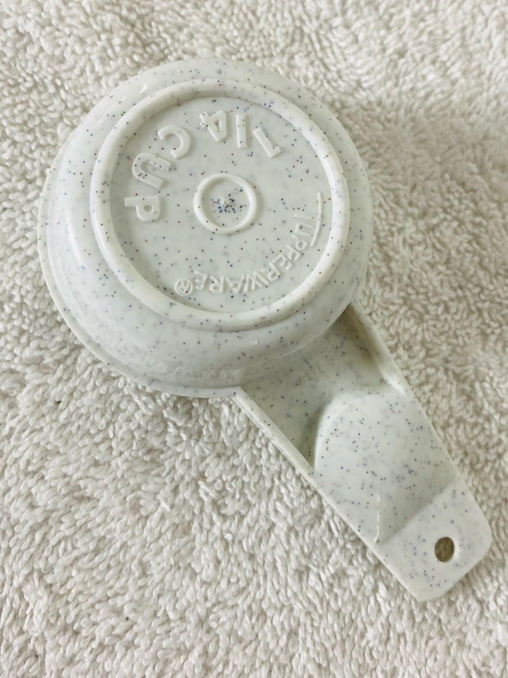5/$35 Vintage Tupperware Speckled 1/4 Cup Measuring Scoop Replacement Piece